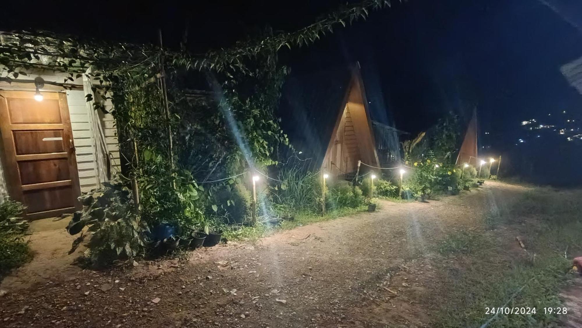 Vila น่านฟ้าสะปัน Ban Huai Ti Exteriér fotografie